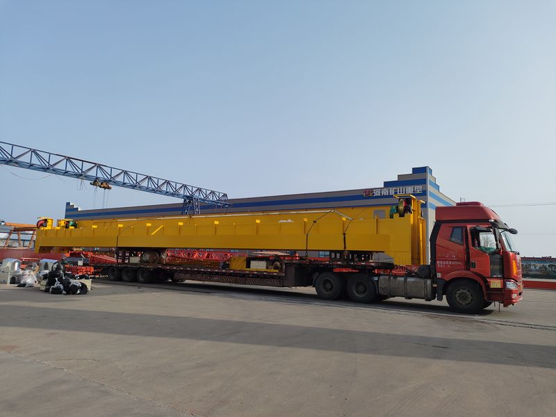通用橋式起重機(jī)  QD32/5t—25.5m  制作完成，發(fā)往河南洛陽交付客戶使用